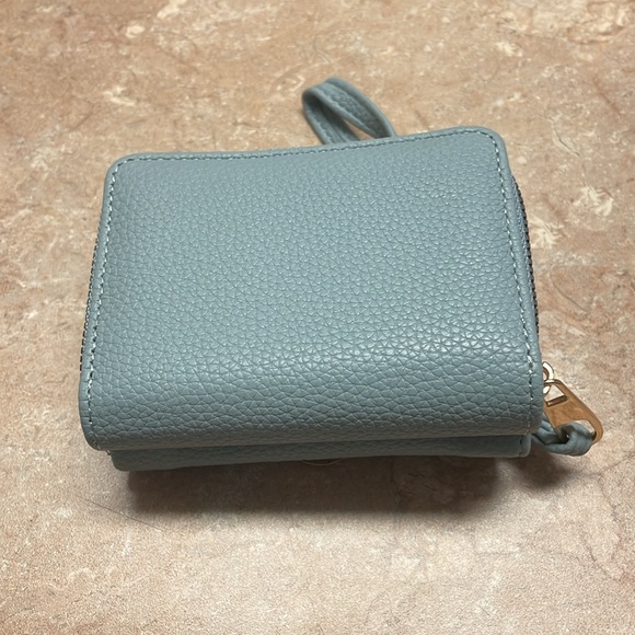 Blue wallet with handle - Picture 3 of 6